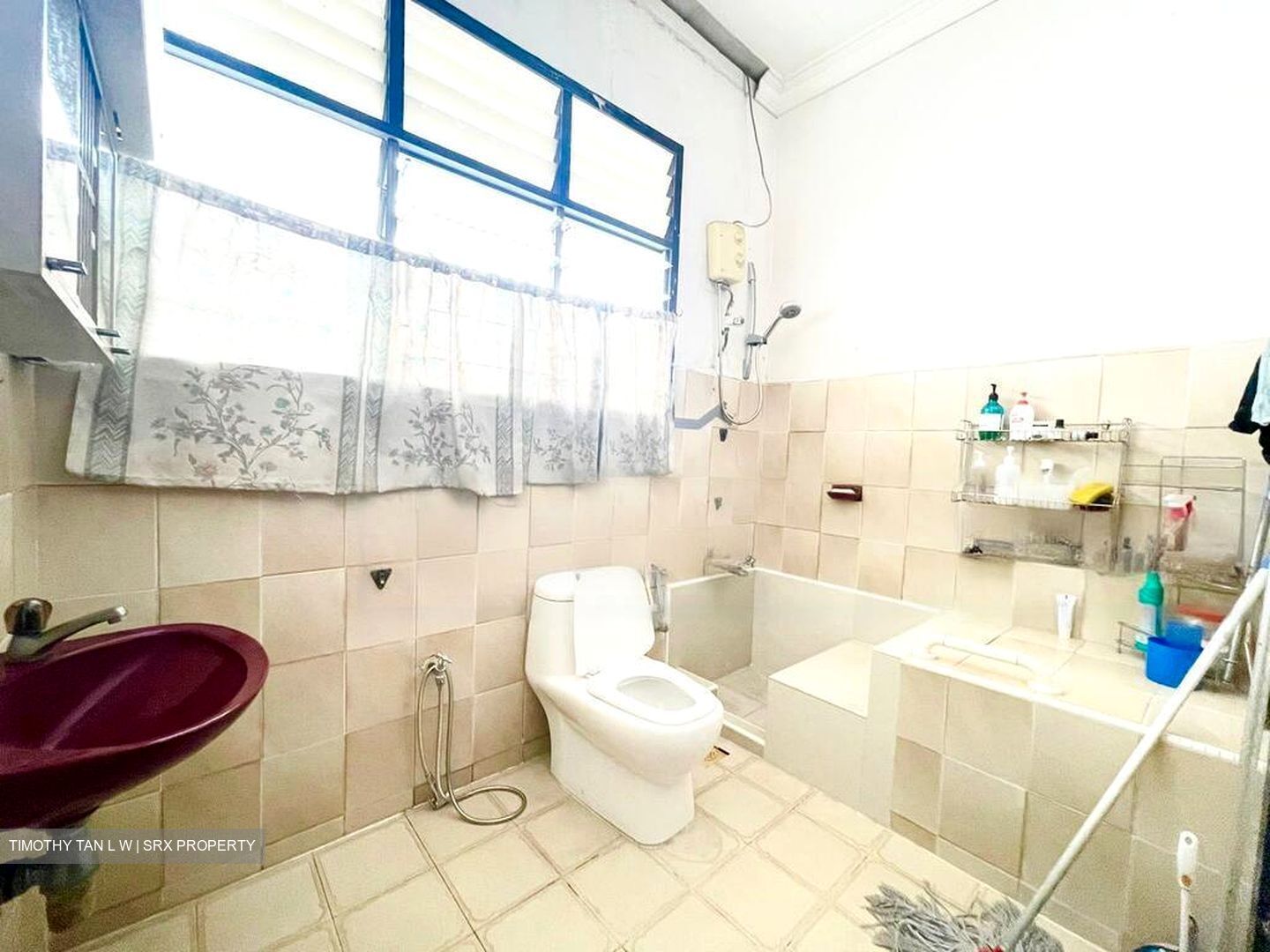 Sarina Park (D14), Terrace #422269771